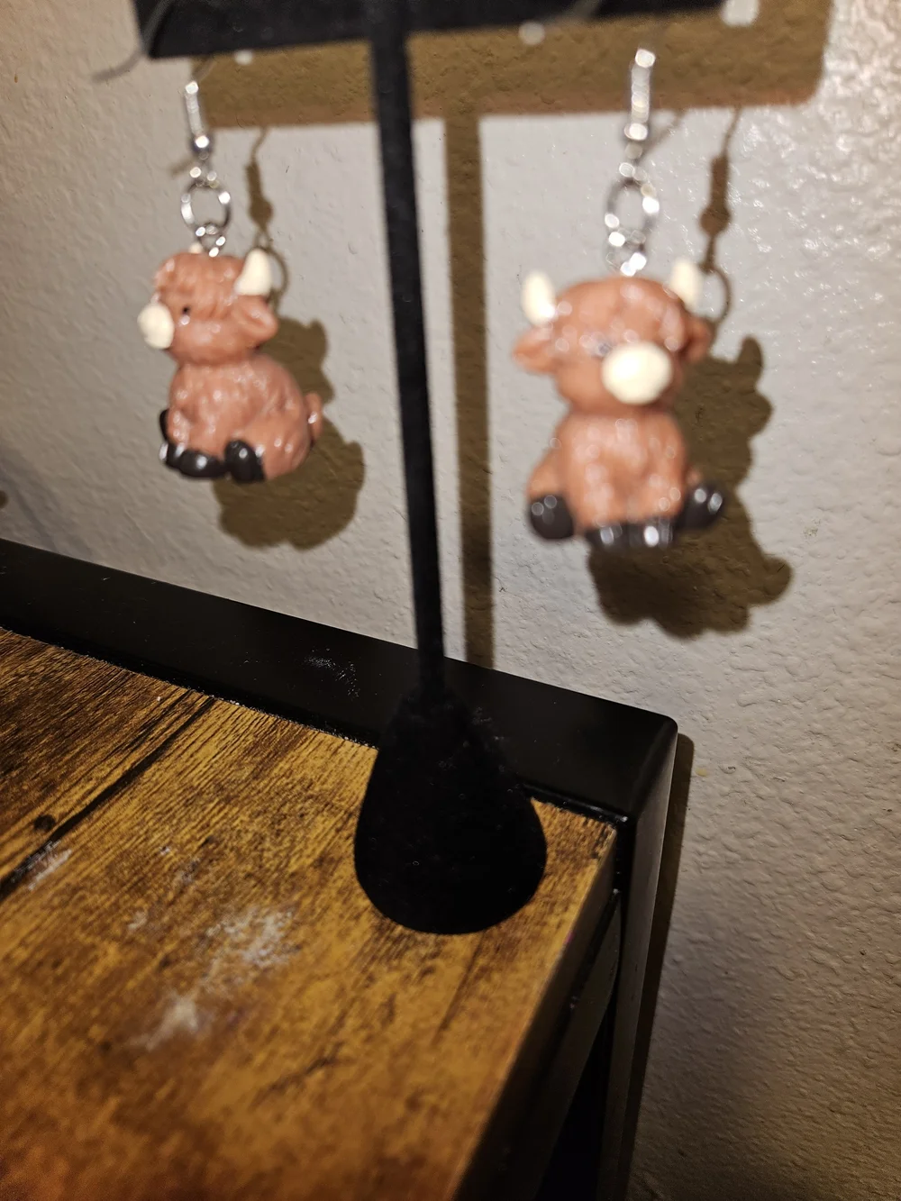 Brown Highland Cow Dangle Earrings for Kids - Cute Animal Jewelry